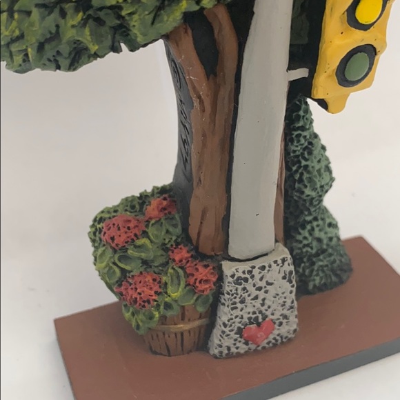 Brandywine Collectibles Streetlight/ Tree - Picture 3 of 5